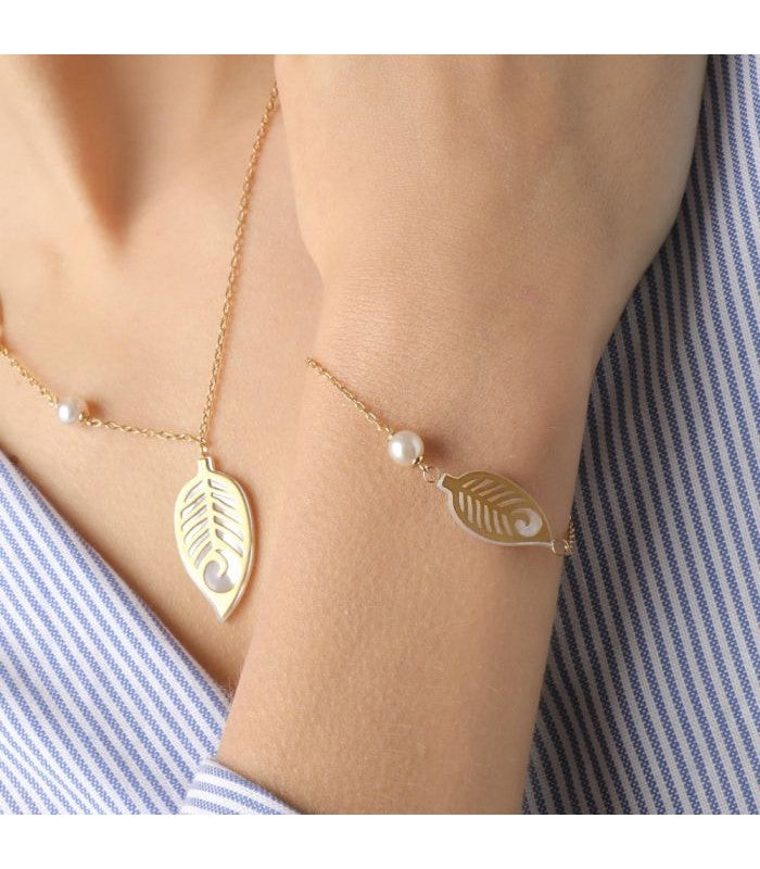 PULSERA DAFNE CON HOJA EN MADREPERLA